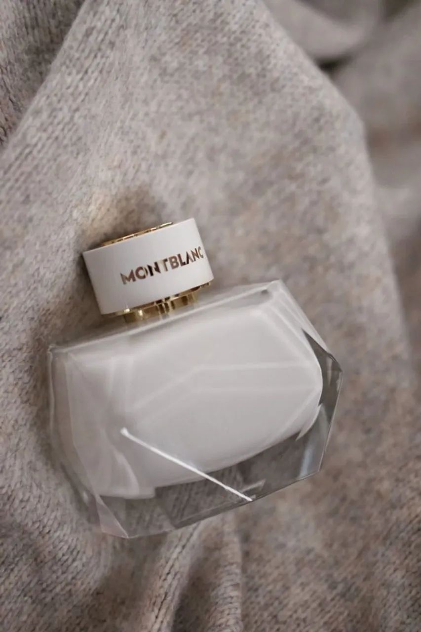 PERFUME SIGNATURE FEMININO 50 ML  MONT BLANC *R$ 465,00**O R I G I N A L ** - Foto 3