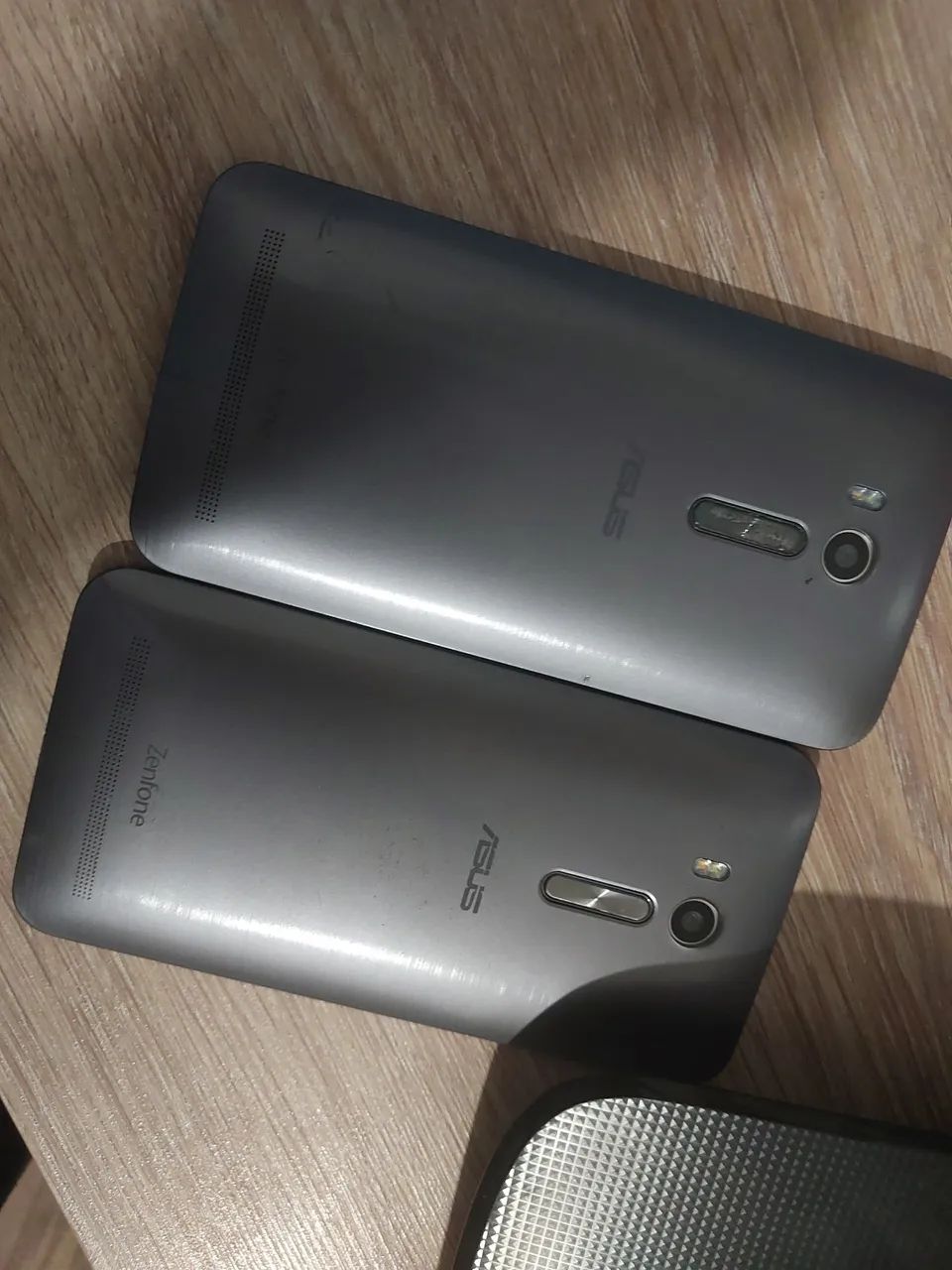 Lote celulares Asus zenfone e Samsung antigos e roteador - Foto 3