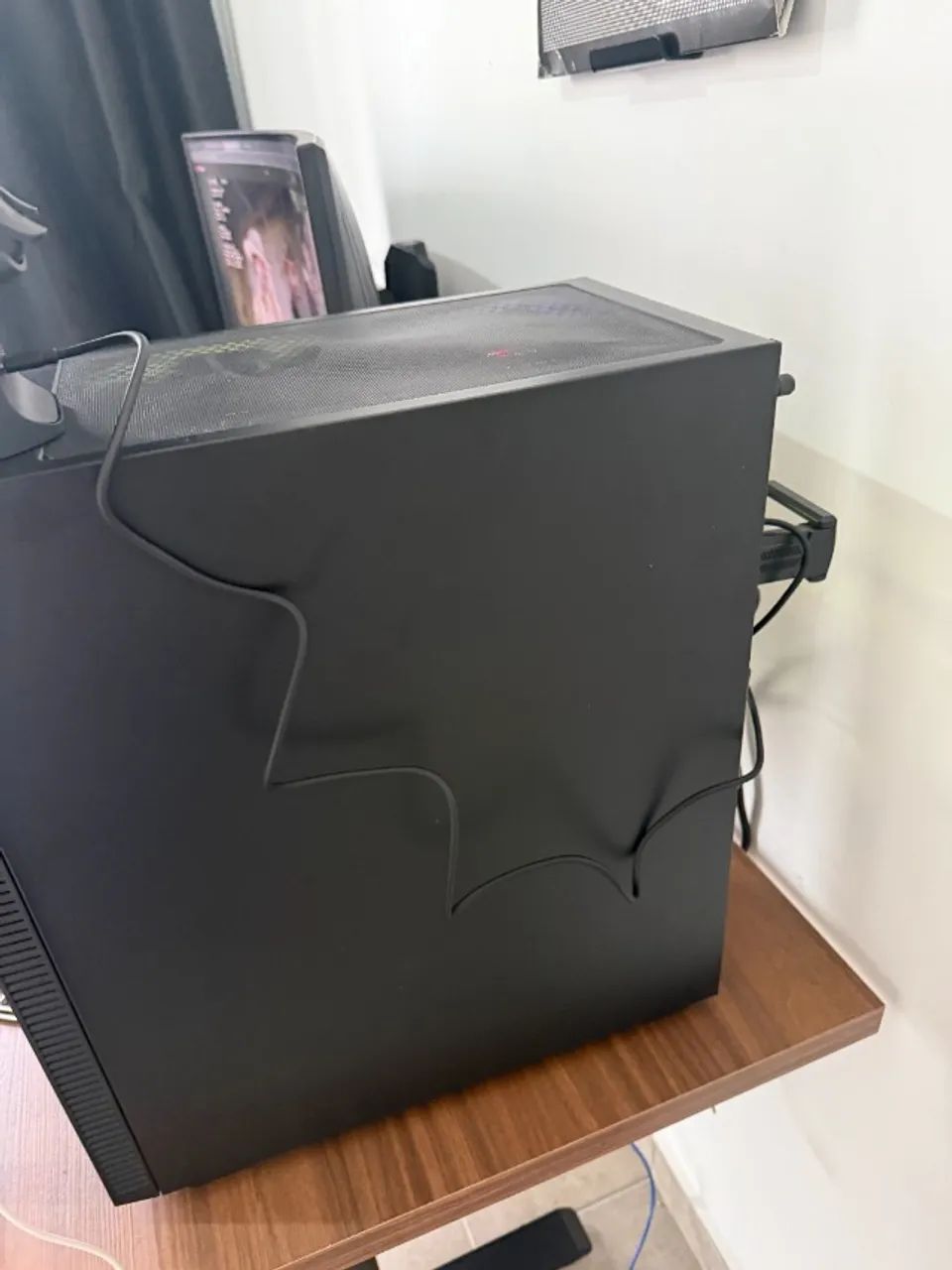 Gabinete T-Dagger Cube Preto com Vidro Lateral e Fans ARGB - Foto 3