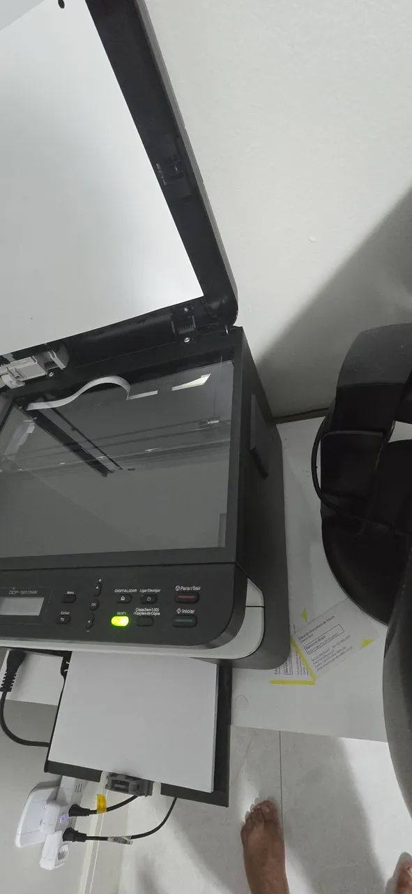 Impressora Brother Multifuncional Laser  DCP1617 - Foto 3