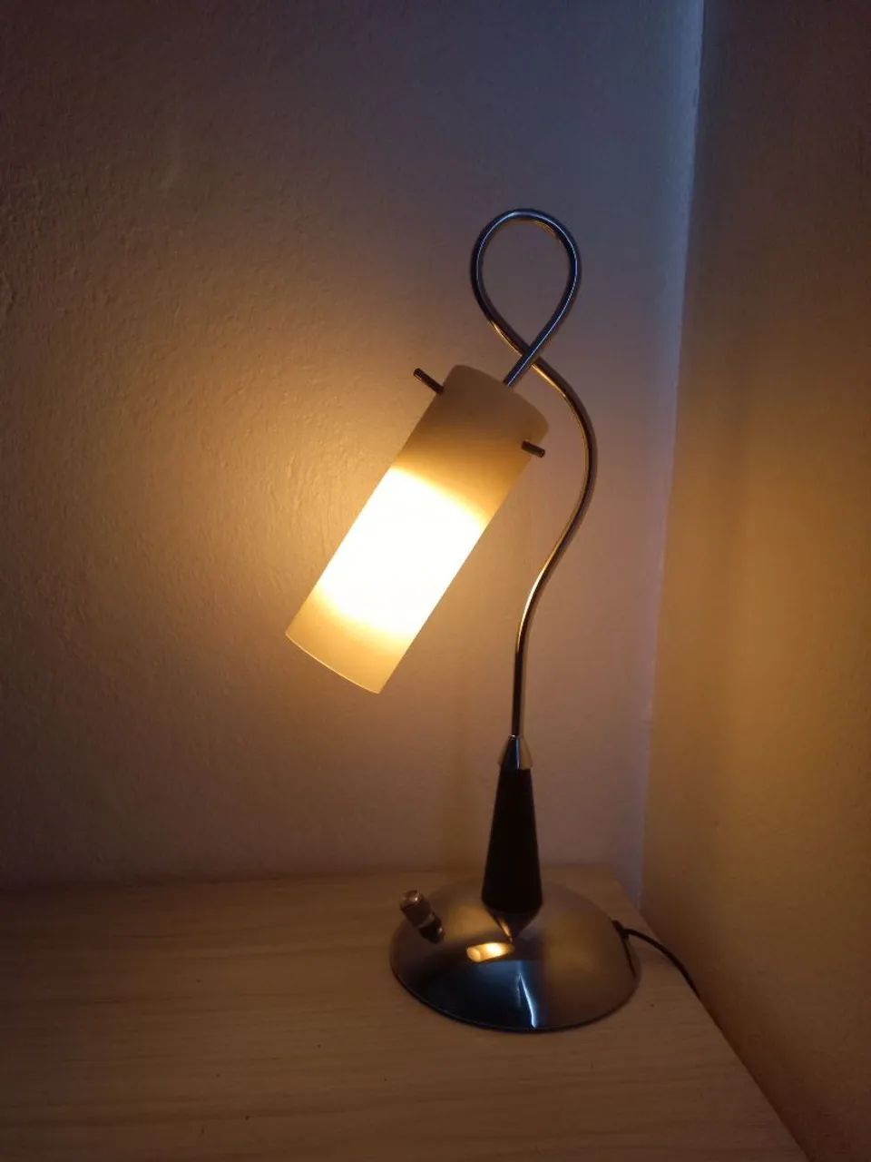LUMINÁRIA DE MESA - Foto 4