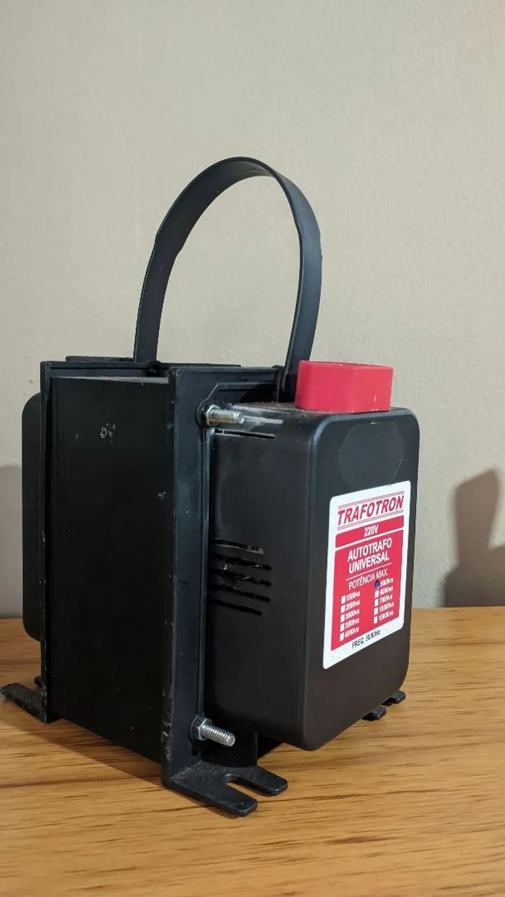 Transformador 5000va 110-220v para AR até 12.000 BTUs (usado pouquíssimas vezes)