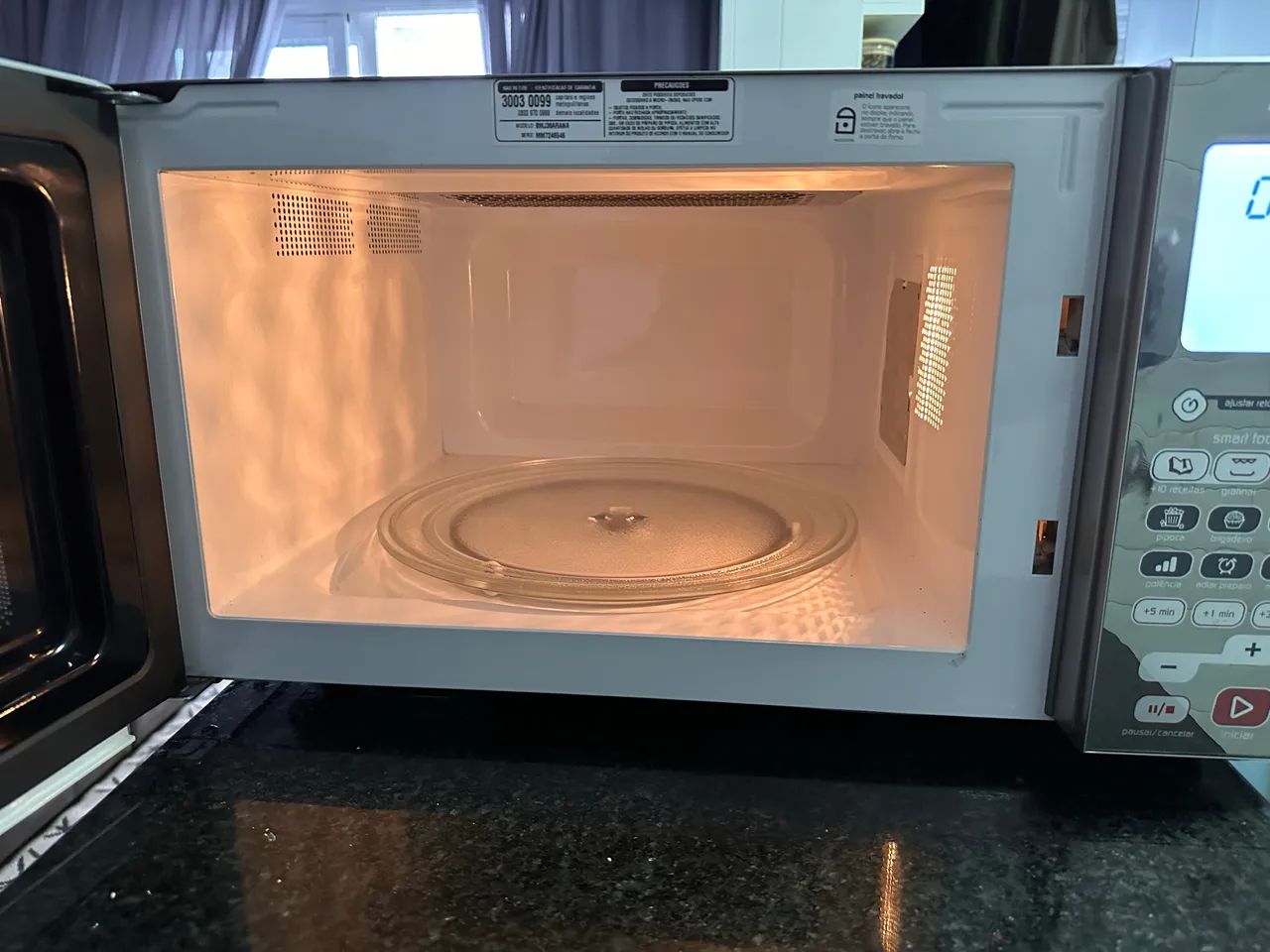Microondas Brastemp Grill 127 V - Foto 3