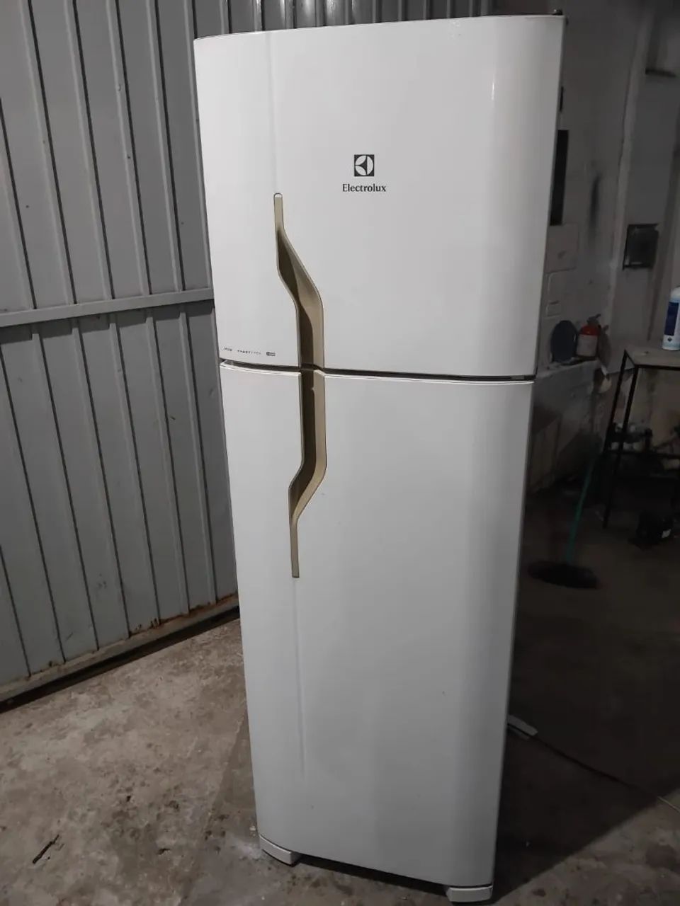 Refrigerador Electrolux df35 110 V - Foto 2