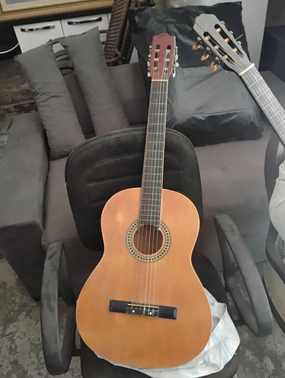 Violão acústico 
