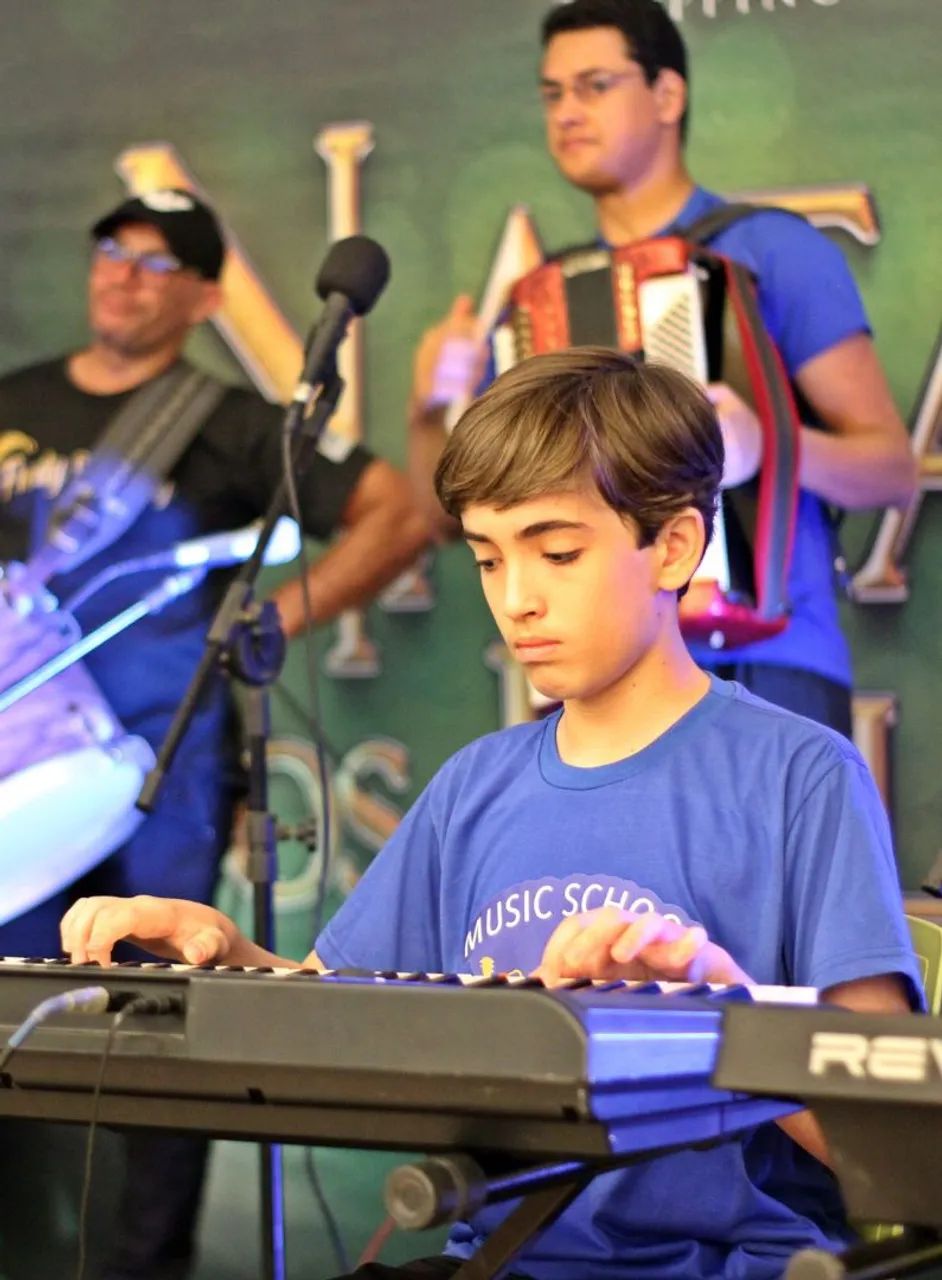 AULAS DE INICIAÇÃO MUSICAL, TEORIA E MUITA AULA PRÁTICA.  AULA EXPERIMENTAL GRÁTIS  - Foto 3