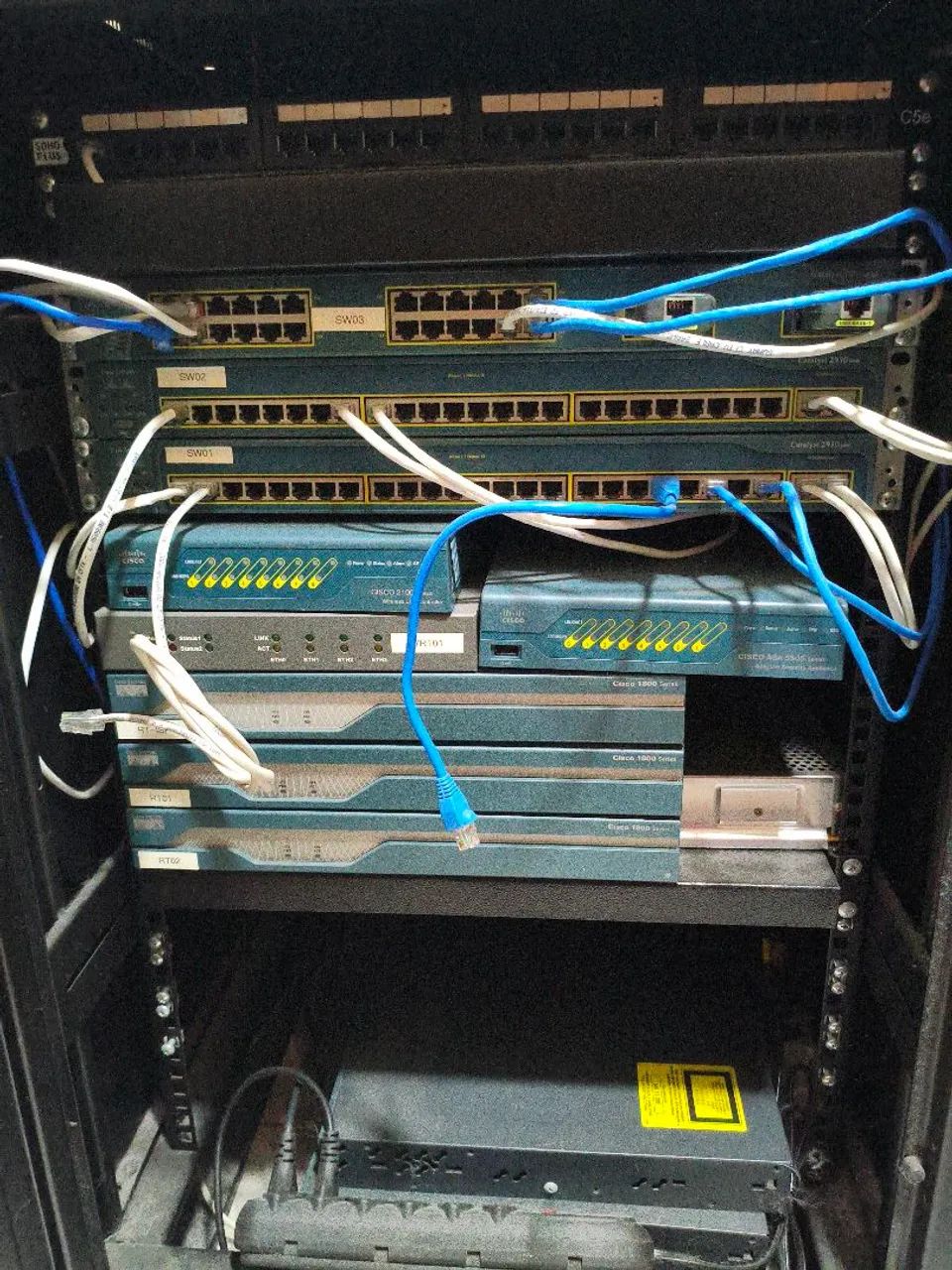 Rack e lab de rede cisco - Foto 2