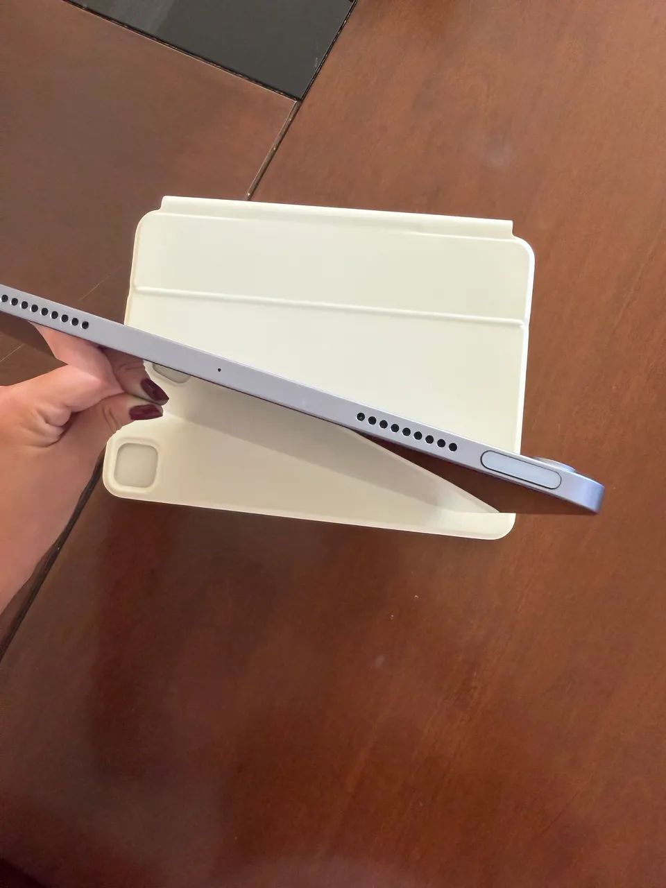 iPad Air 5 ROXO com capinha de teclado  - Foto 3