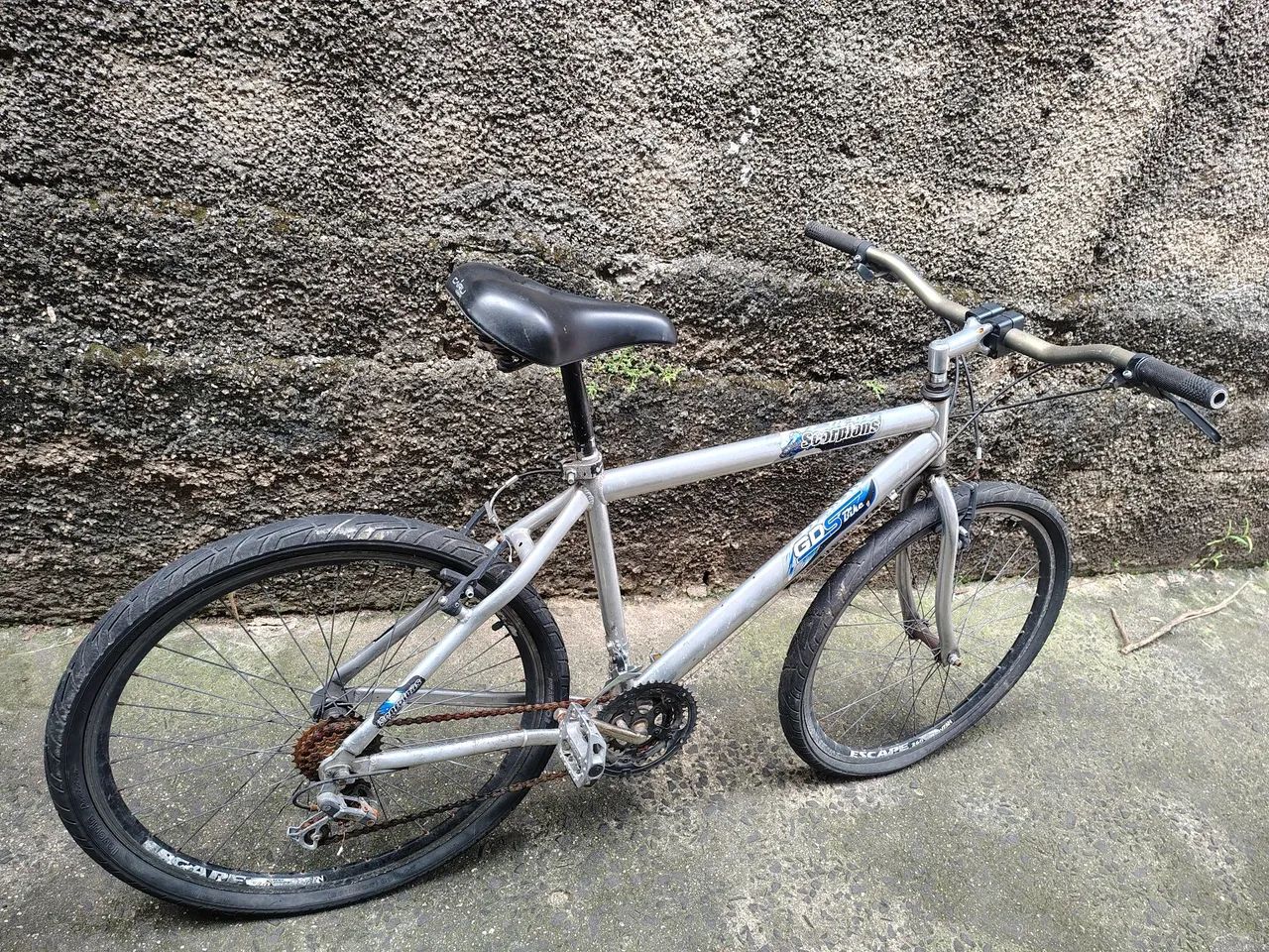 Bicicleta aro 26 quadro em alumínio 