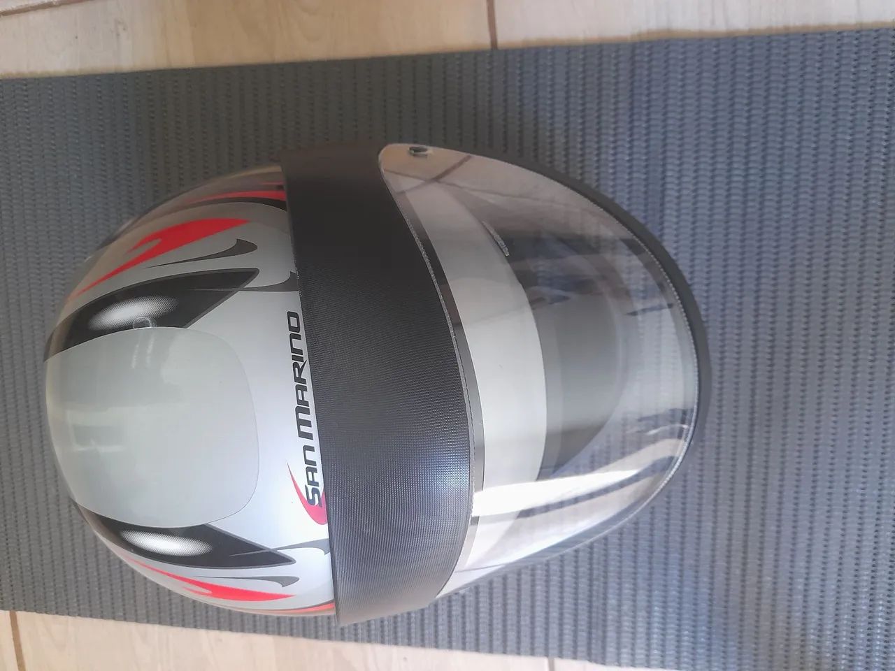 Capacete samarino número 58 novo  - Foto 2