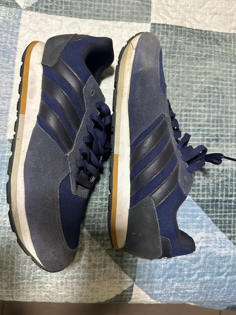Adidas 42 super barato - Foto 3