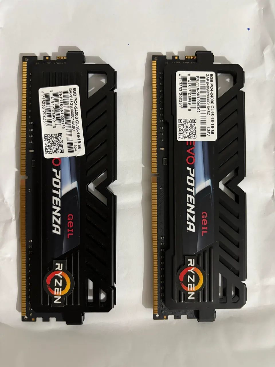 Kit de Memória RAM 8GB (cada)