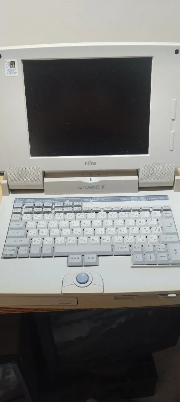 FM Towns Notebook Modelo SN34 - 486 com Leitor Bluescsi externo/maleta/manual/mouse/cabos