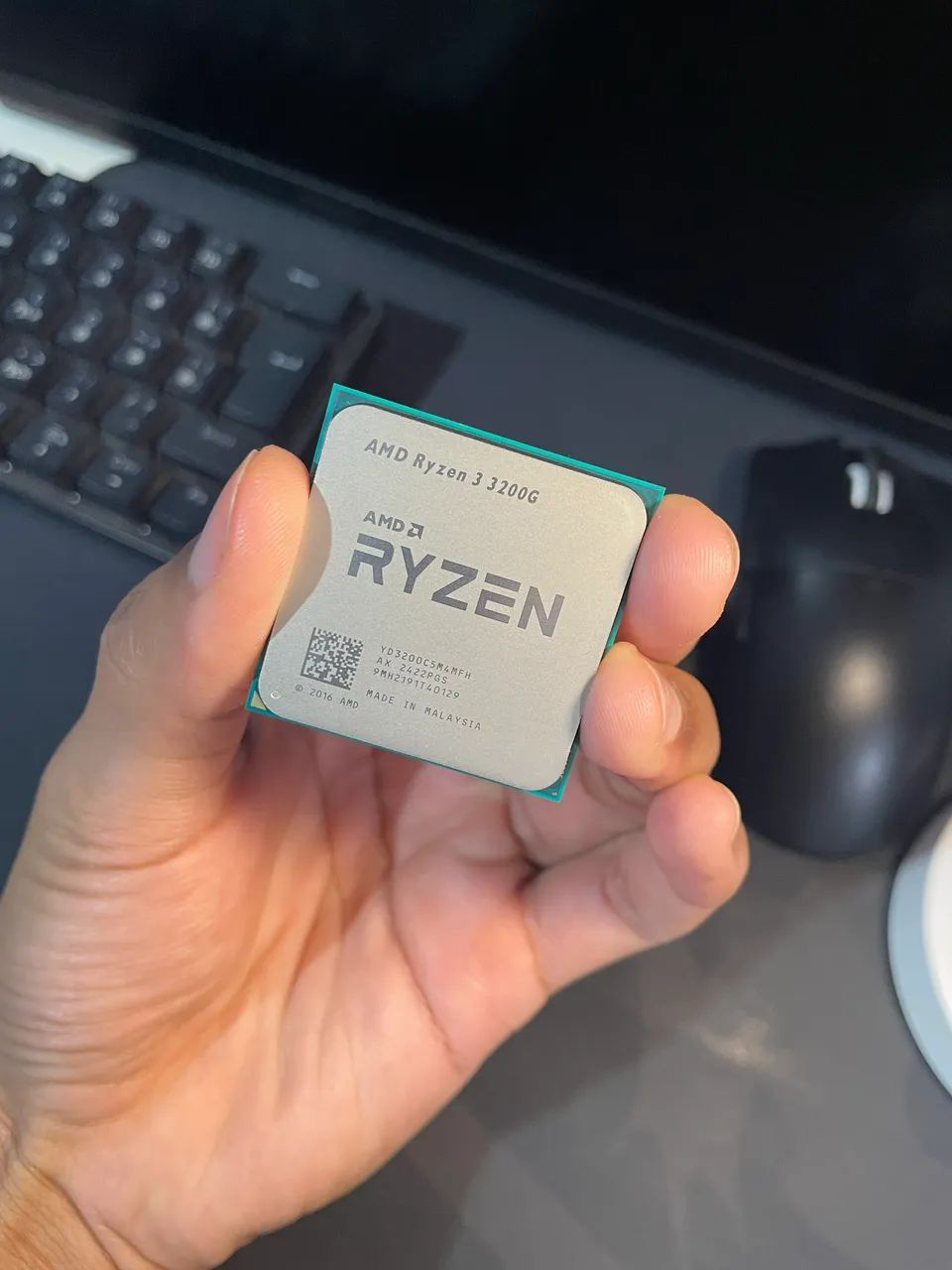 Ryzen 3 3200G + Cooler original  - Foto 4
