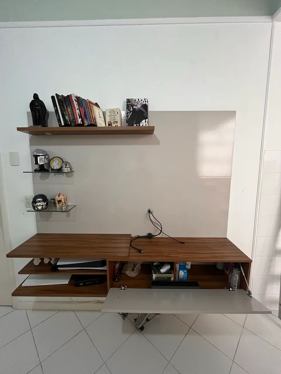 Painel para TV até 60 Polegadas - Cinza - Ótimo estado - Foto 4