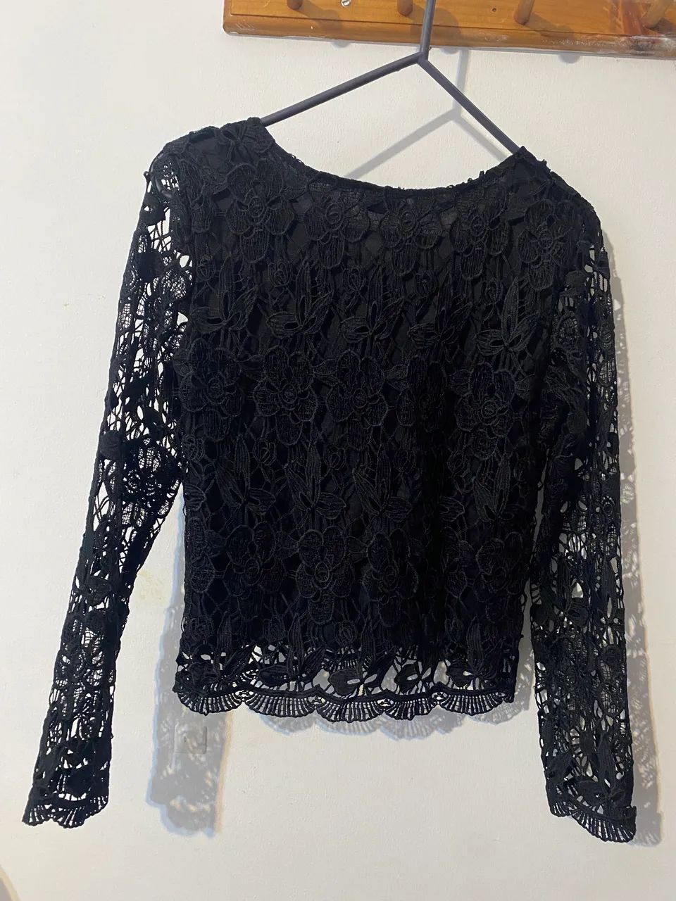 Blusa de Renda Manga Longa - Foto 3