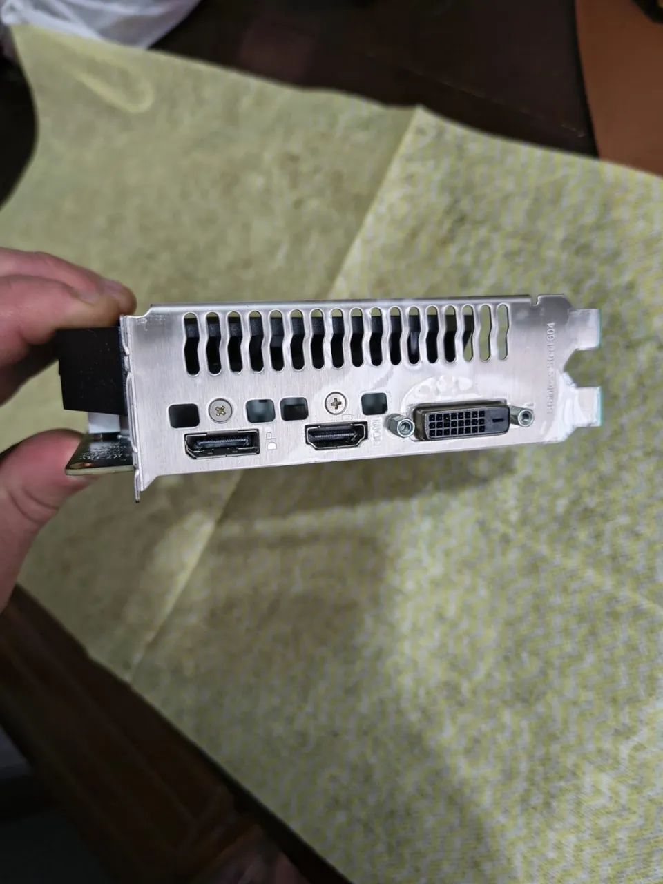 PLACA DE VÍDEO GTX 1650 4GB ASUS - Foto 2