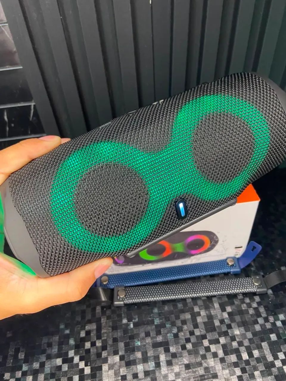 CAIXA DE SOM BLUETOOTH CHARGE 6 LED RGB - Foto 3
