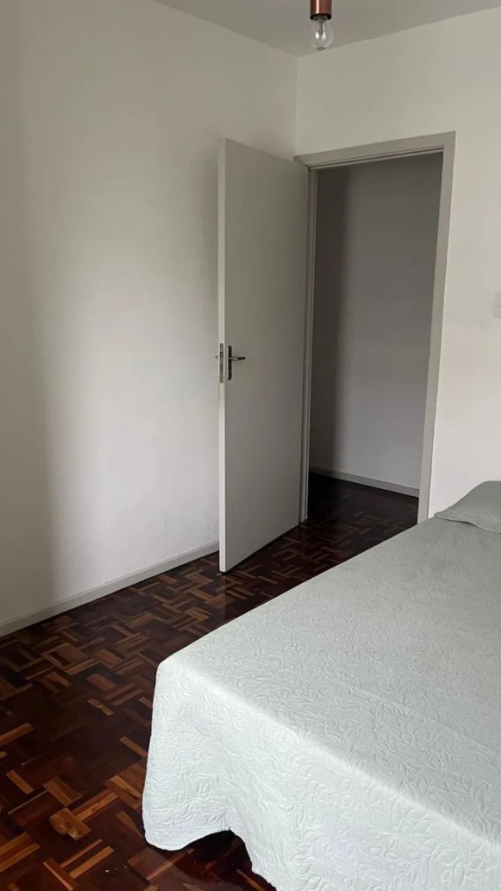Aluguel de quarto em apto - Trindade