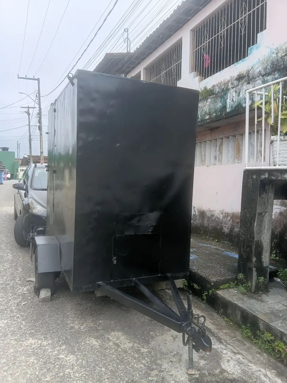 Trailer novo td bom preto