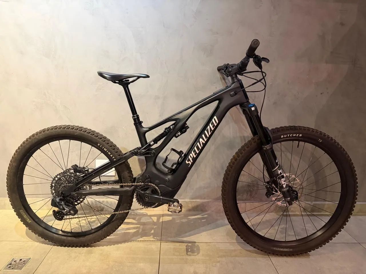 BICICLETA SPECIALIZED TURBO LEVO 3 COMP CARBON