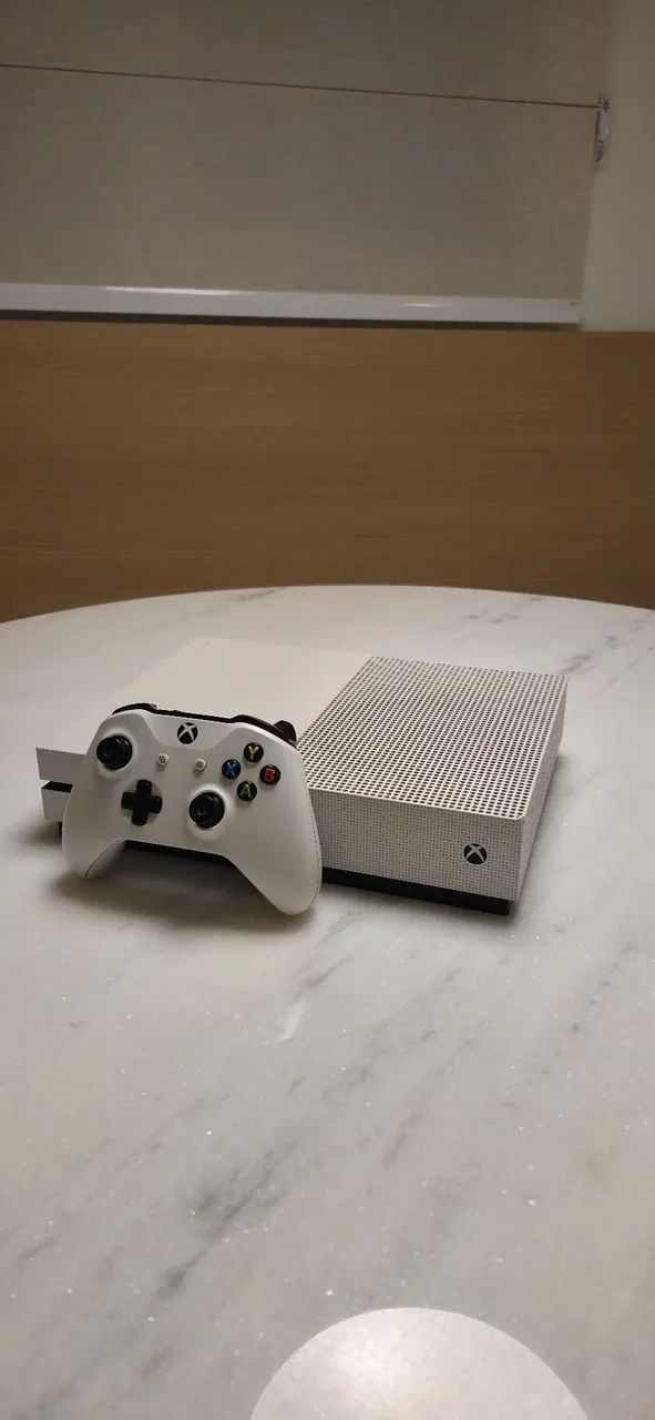 XBOX ONE S