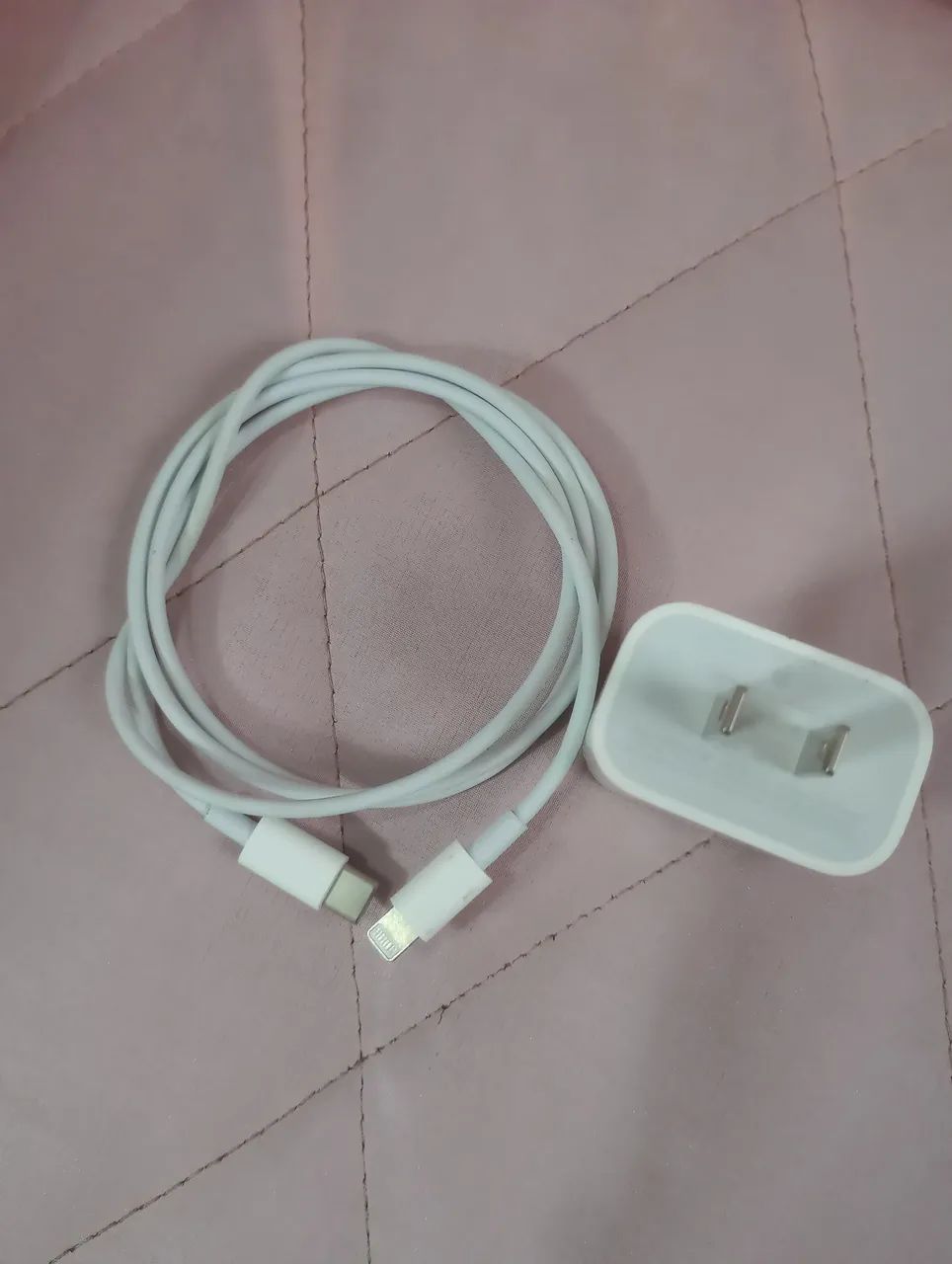 Carregador da Apple ligthing 20w - Foto 2