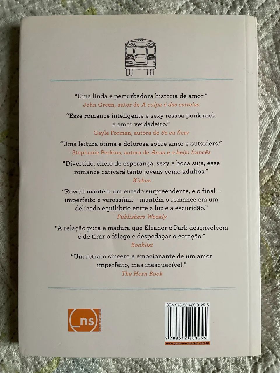 Livro ?Eleanor e park? - rainbow Rowell  - Foto 2