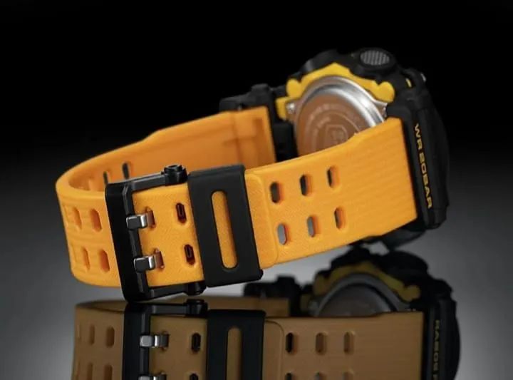 Relógio CASIO G-Shock GA-900A-1A9DR *Heavy Dut - Decagonal - Foto 2