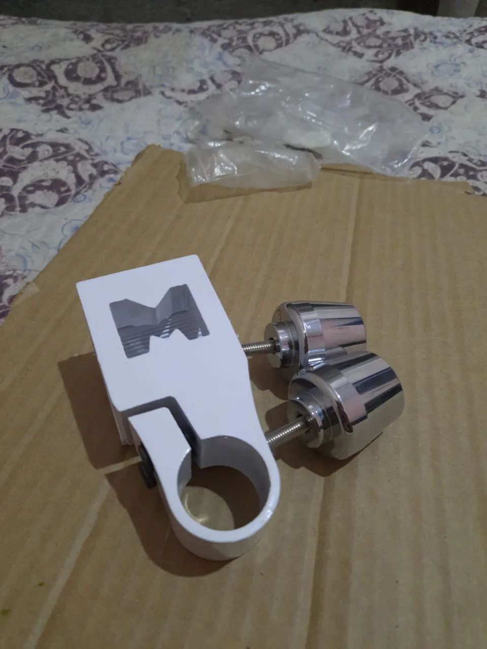 Mesinha Mônaco com brinde - Foto 3