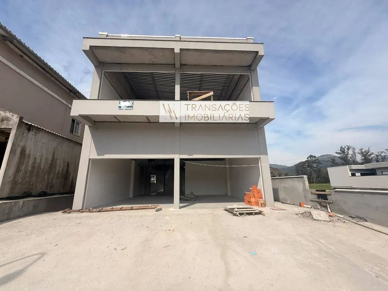 ESPAÇO PARA CLÍNICA, CONSULTÓRIOS E SERVIÇOS DE  SAÚDE ,373m2 PARA LOCAÇÃO OU VENDA