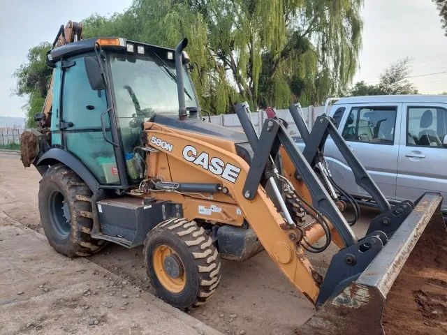 RETROESCAVADEIRA CASE 580N 4X4 2020 - Foto 4