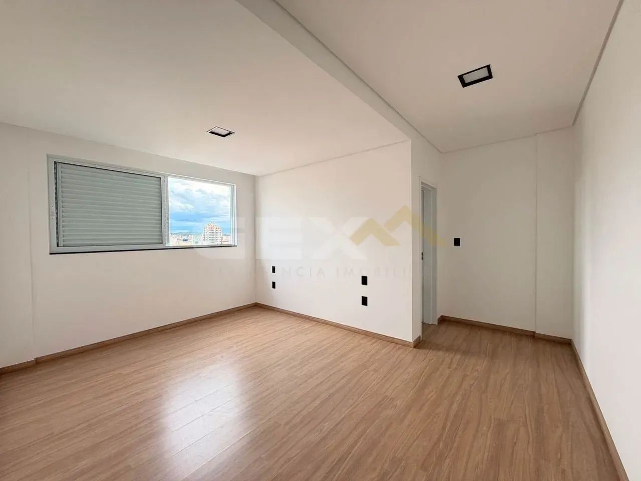 Apartamento à Venda no Centro em Divinópolis MG. - Foto 2