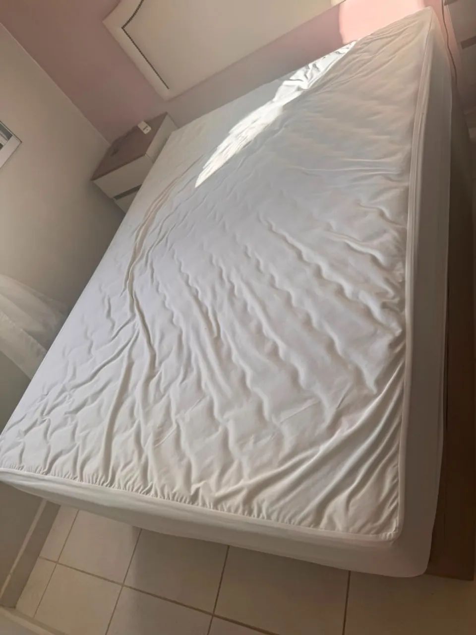 Vendo Cama-Box Casal Com Case e Solteiro - Foto 4