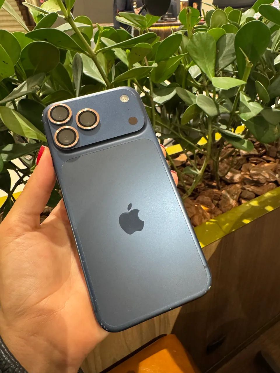 IPHONE 17PROMAX 256gb AZUL - Foto 5