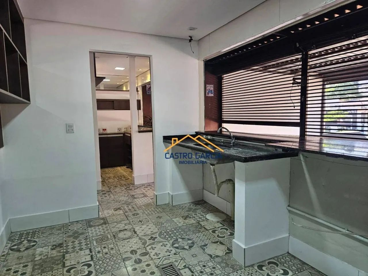 Salão para alugar, com 235 m² de área útil no bairro Vila Medon - Americana/SP - Foto 9