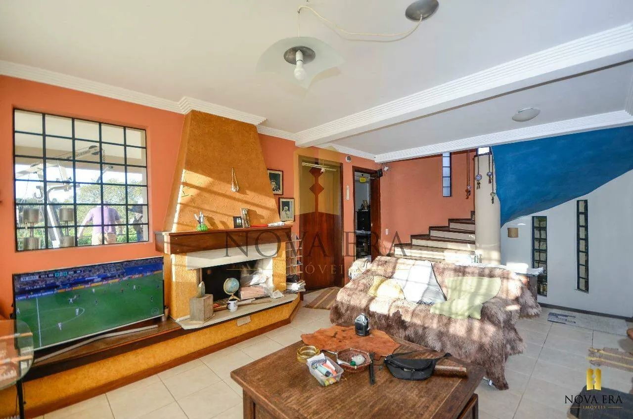 casa comercial com 8 salas, 6 vagas com 400 m2, no Bacacheri - Foto 2