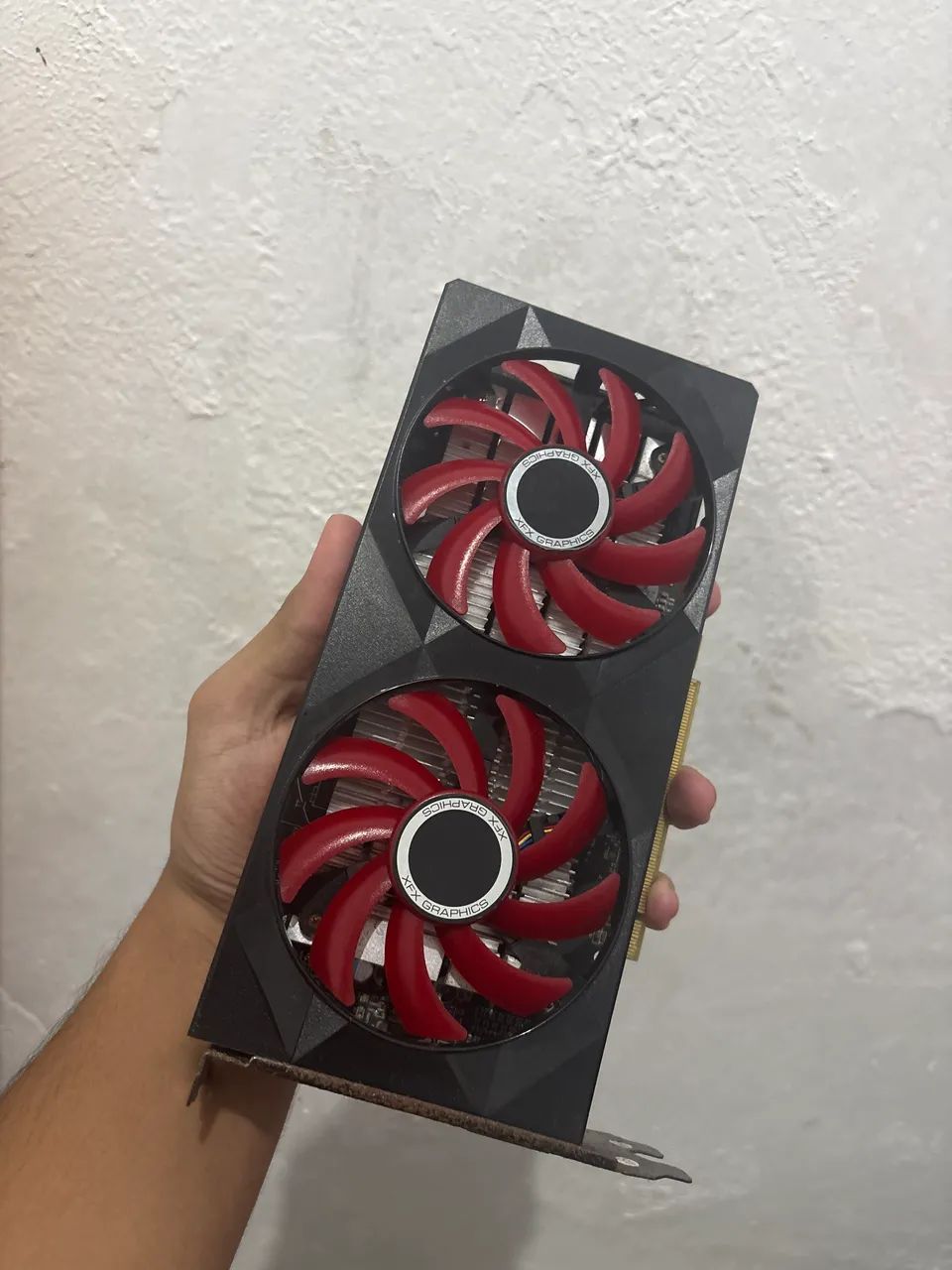 RX 550 4GB COM DEFEITO ENFERRUJADA - Foto 4