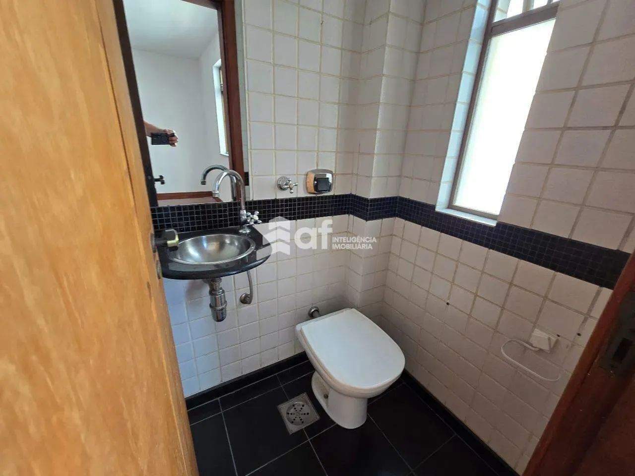 Amplo apartamento com 4 quartos - Foto 2