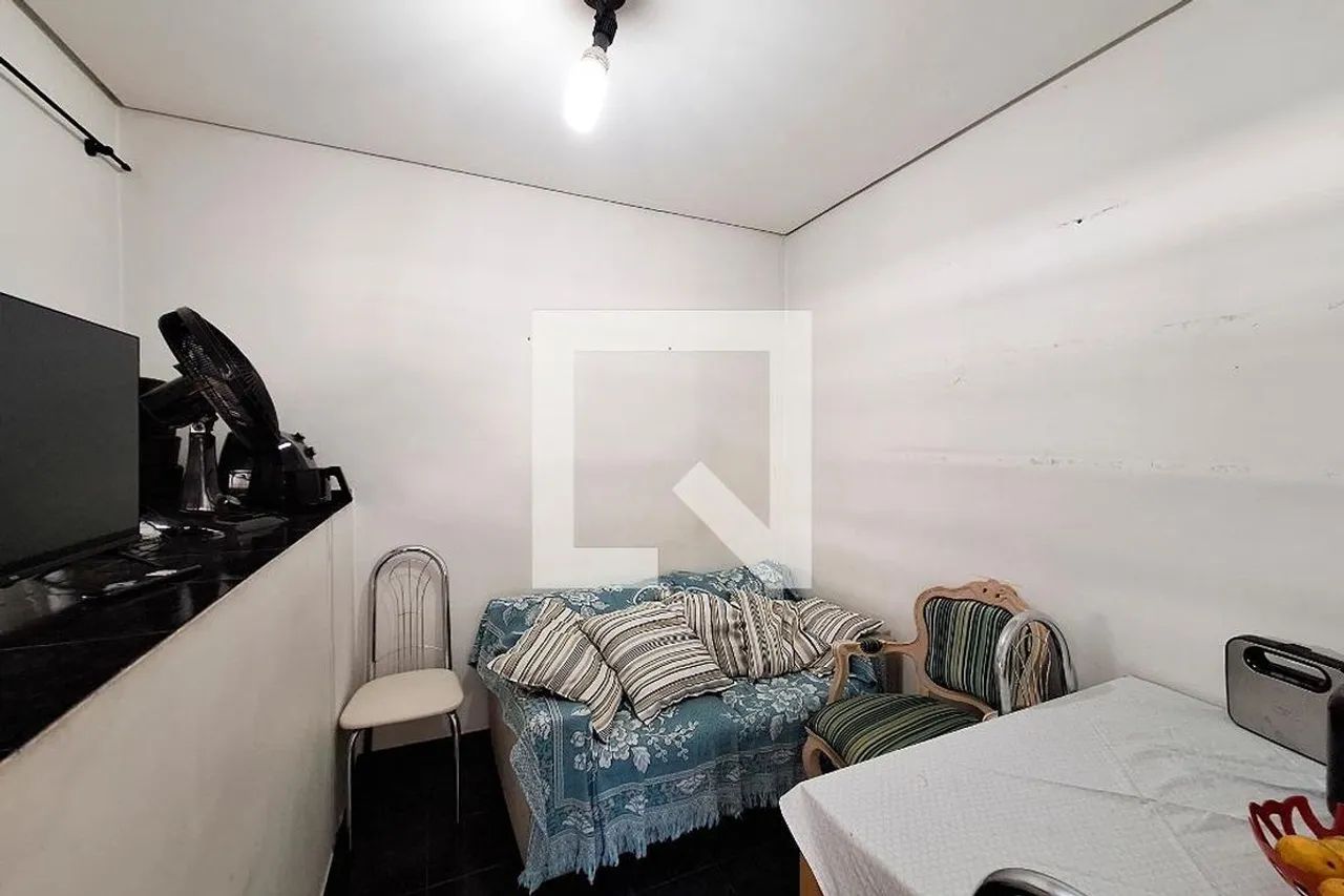 Casa à Venda - Jardim Peri, 4 Quartos, 200 m2
