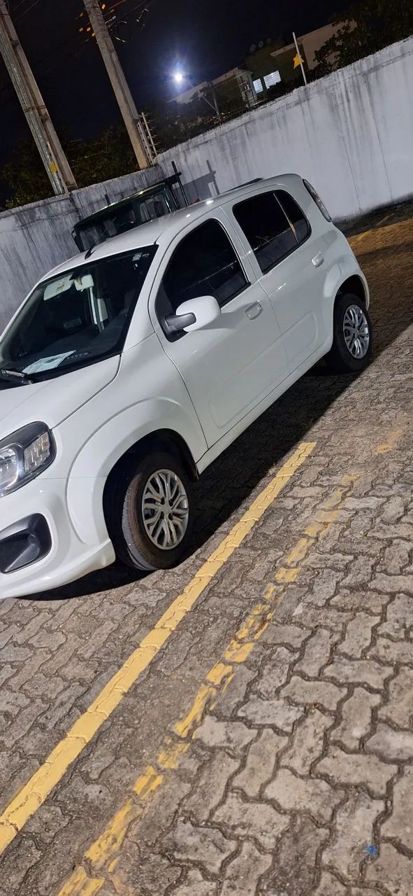 Fiat Uno Attractive 1.0 EVO Fire Flex 8V 5P 2019