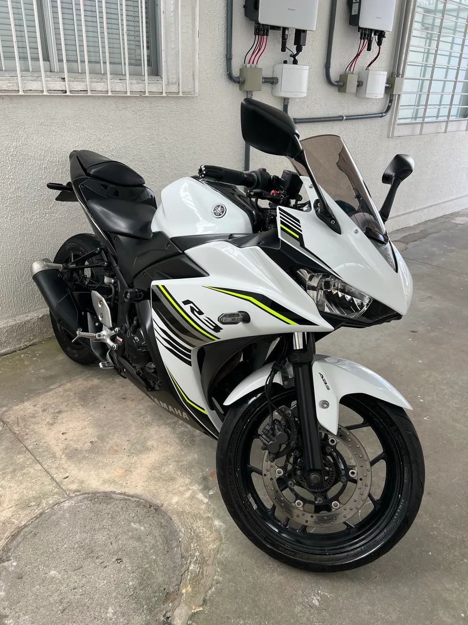 Yamaha R3  - Foto 3