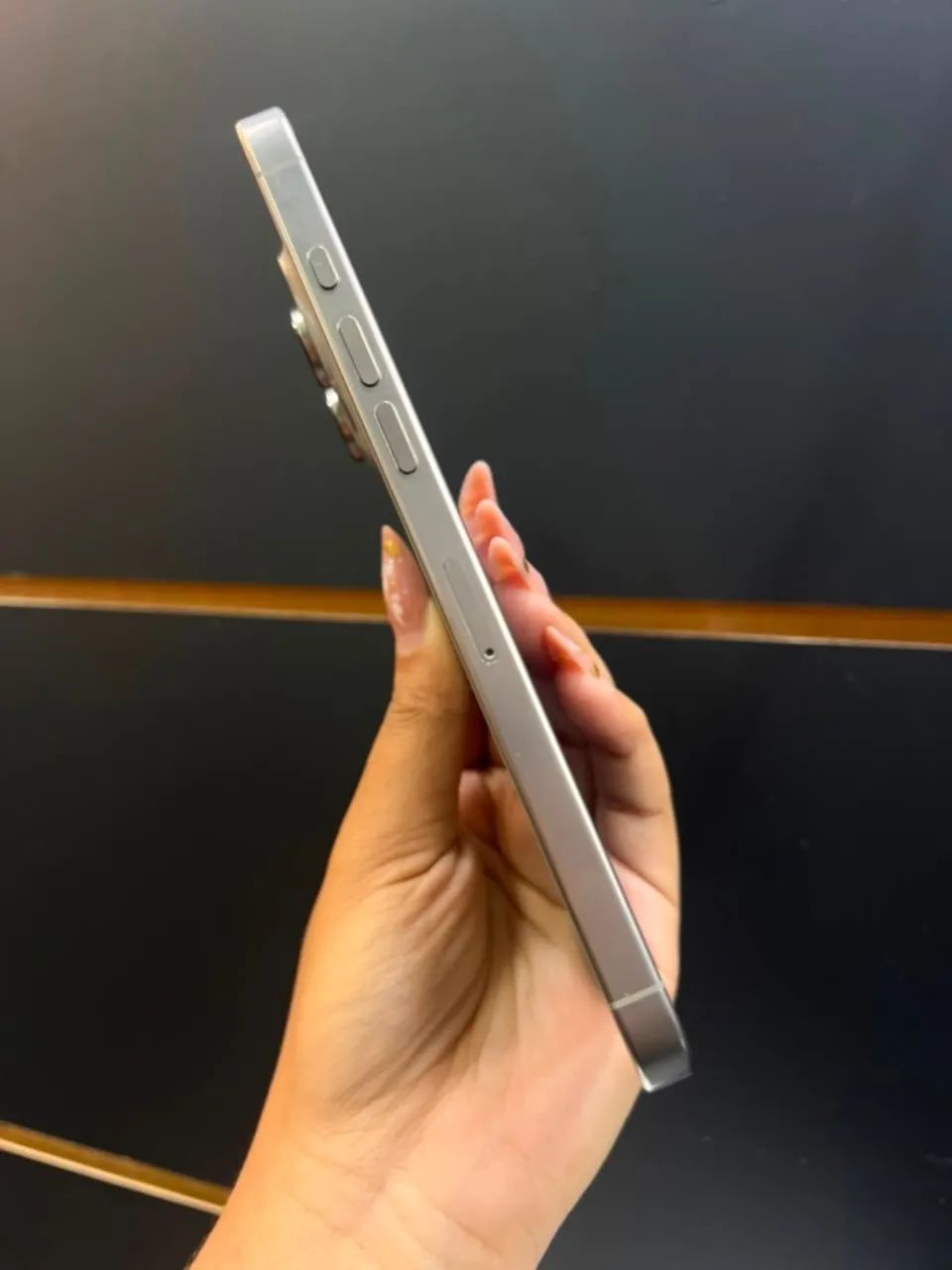 IPHONE 16 PRO MAX 256 GB SEMINOVO - Foto 2