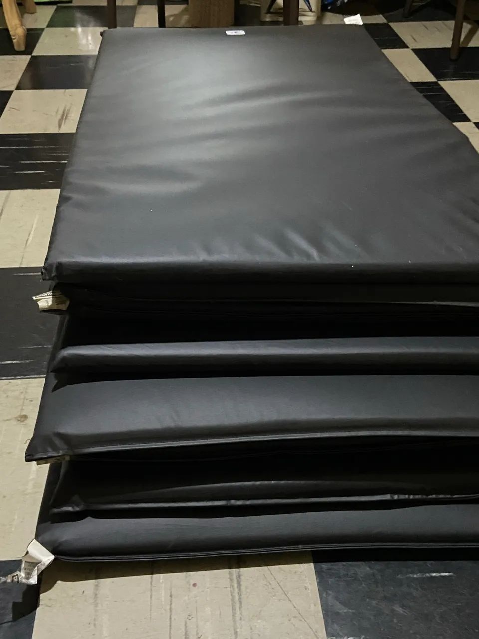 8 conchonetes ginástica, ioga, meditação