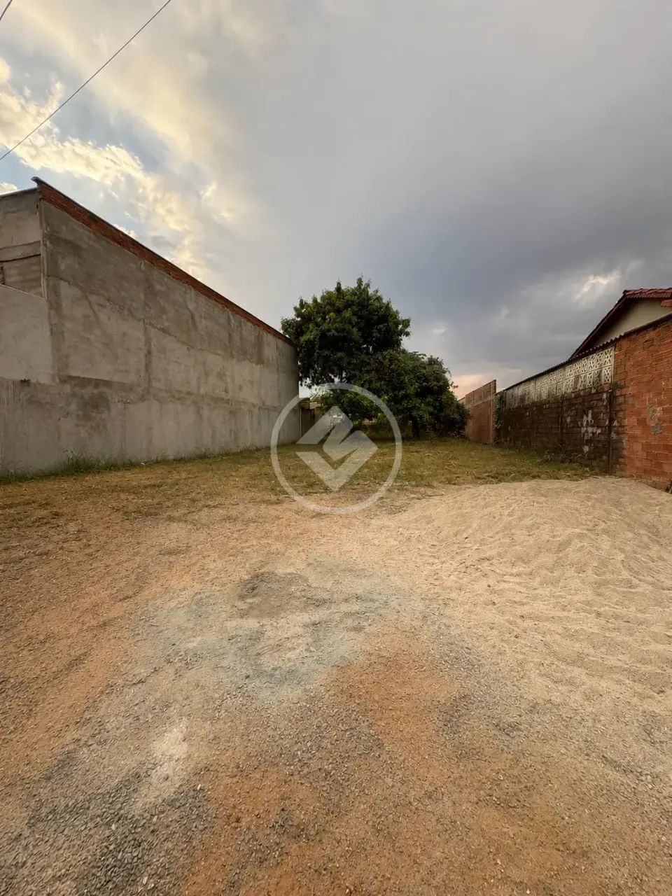 LOTE DE OPORTUNIDADE NA VILA ROMANA codigo: 381181