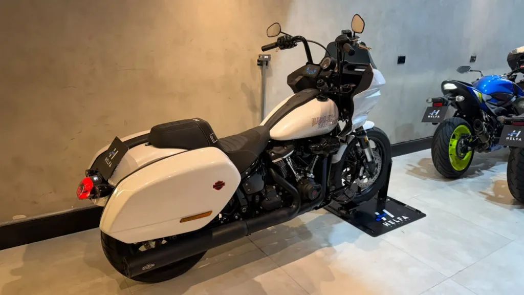 Harley Davidson Low Rider ST - Foto 3