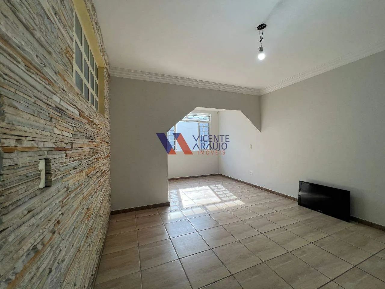 Casa com quintal, pomar e espaço gourmet completo - Foto 2