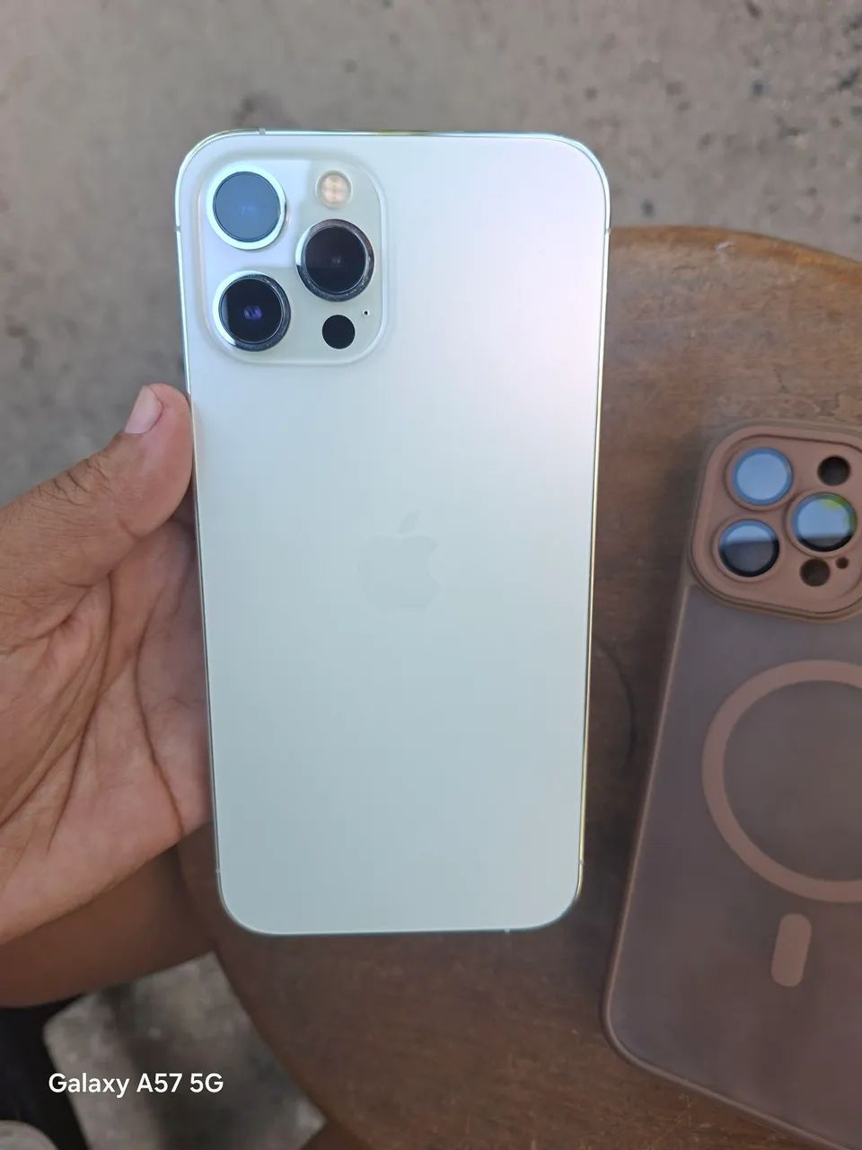 Vendo iphone 12 pro max - Foto 2
