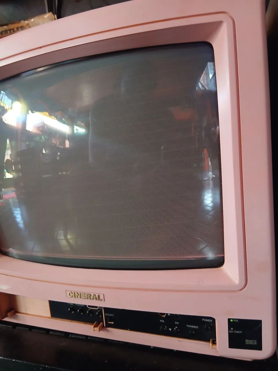 Tv antiga Cineral 14 polegadas edtion Xuxa  - Foto 3