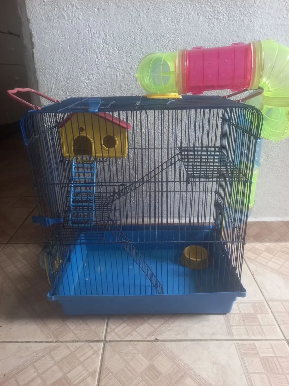 Vendo gaiola para hamster. 